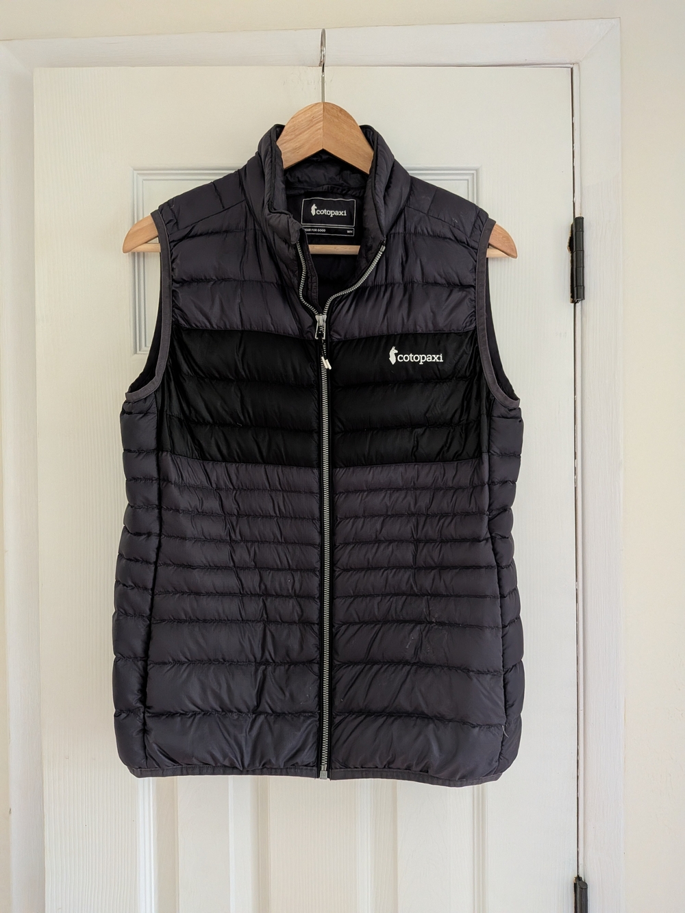 Cotopaxi Fuego Navy/Black Down Vest Women's Size Medium Full Zip Packable